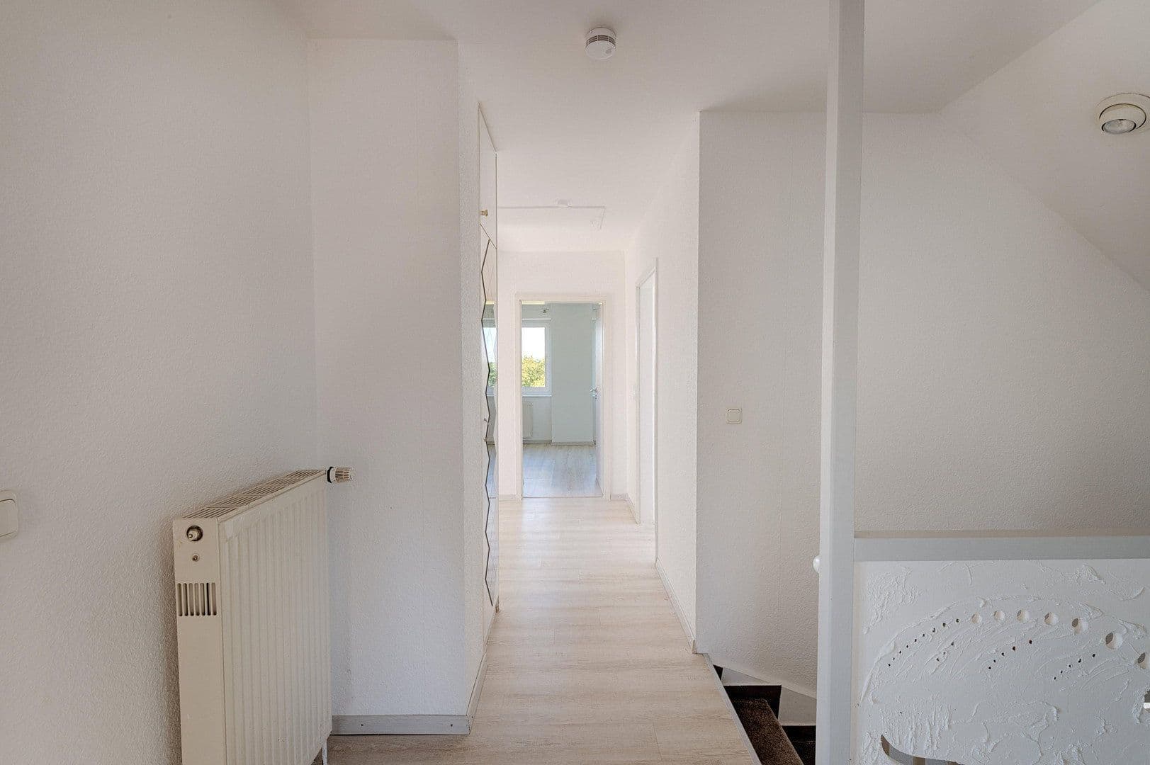 Prodej domu 219 m², pozemek 1.000 m², Rosengarten, Dolní Sasko Prodej domu 219 m², pozemek 1.000 m², Rosengarten, Dolní Sasko