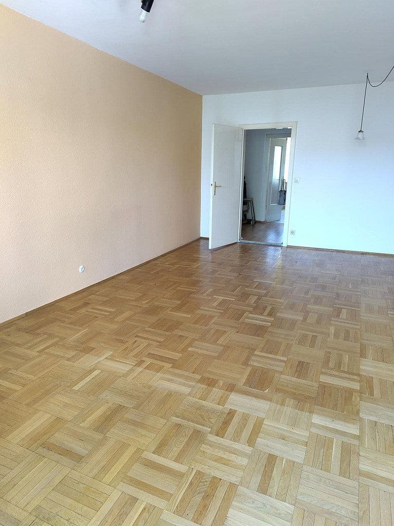 Prodej bytu 3+1 81 m², Emil-Kränzlein-Straße 1, Erlangen, Bavorsko Prodej bytu 3+1 81 m², Emil-Kränzlein-Straße 1, Erlangen, Bavorsko