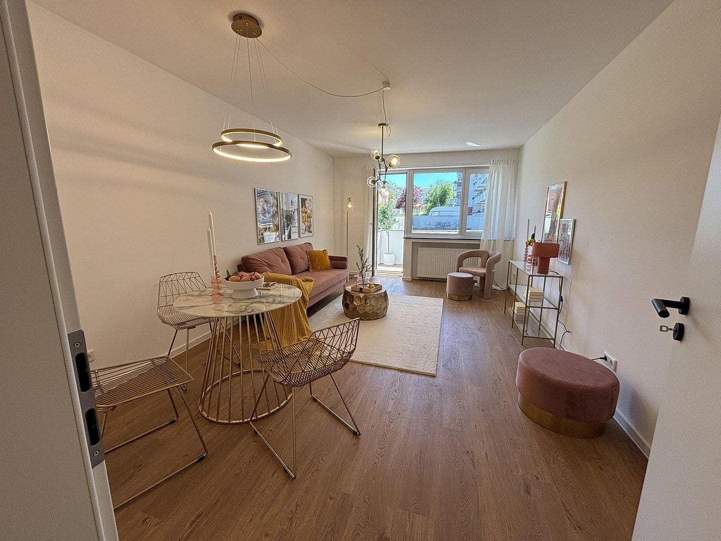 Prodej bytu 2+1 61 m², Köln, Severní Porýní-Vestfálsko Prodej bytu 2+1 61 m², Köln, Severní Porýní-Vestfálsko