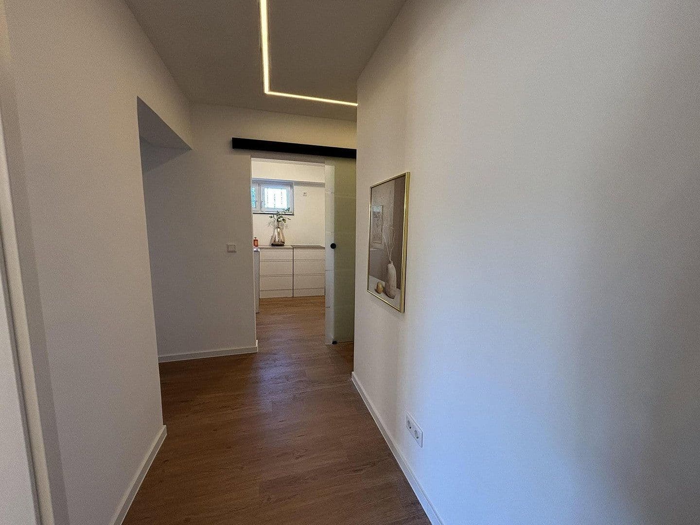 Prodej bytu 2+1 61 m², Köln, Severní Porýní-Vestfálsko Prodej bytu 2+1 61 m², Köln, Severní Porýní-Vestfálsko