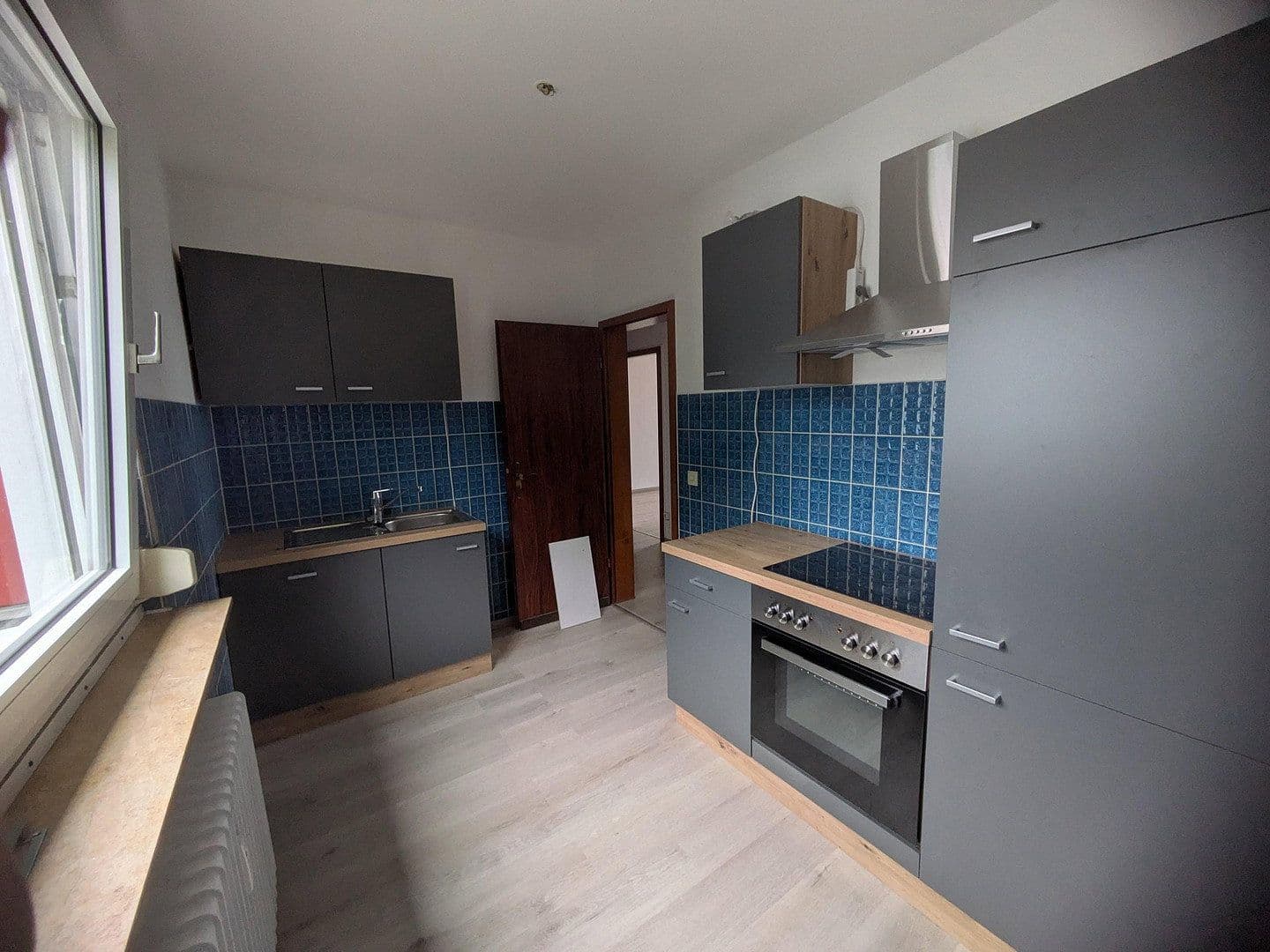 Pronájem bytu 2+1 63 m², Lichtenbergerstraße 12, Monheim am Rhein, Severní Porýní-Vestfálsko Pronájem bytu 2+1 63 m², Lichtenbergerstraße 12, Monheim am Rhein, Severní Porýní-Vestfálsko
