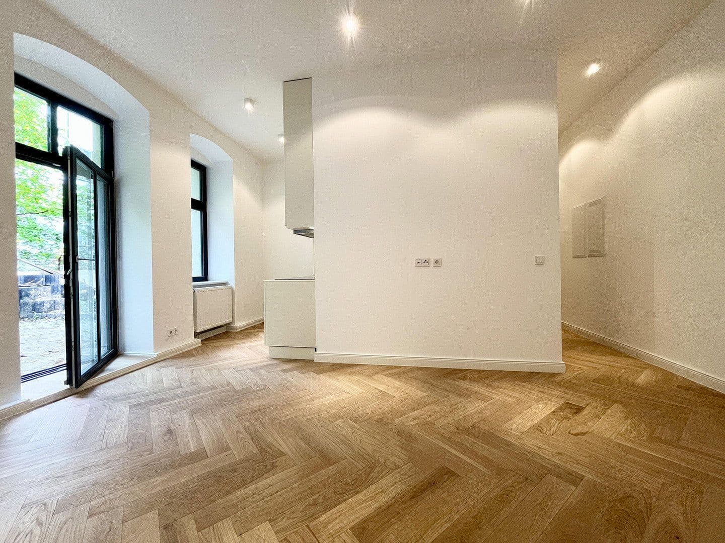 Pronájem bytu 1+1 41 m², Schöneberger Str. 9, Berlin-Steglitz, Berlín Pronájem bytu 1+1 41 m², Schöneberger Str. 9, Berlin-Steglitz, Berlín