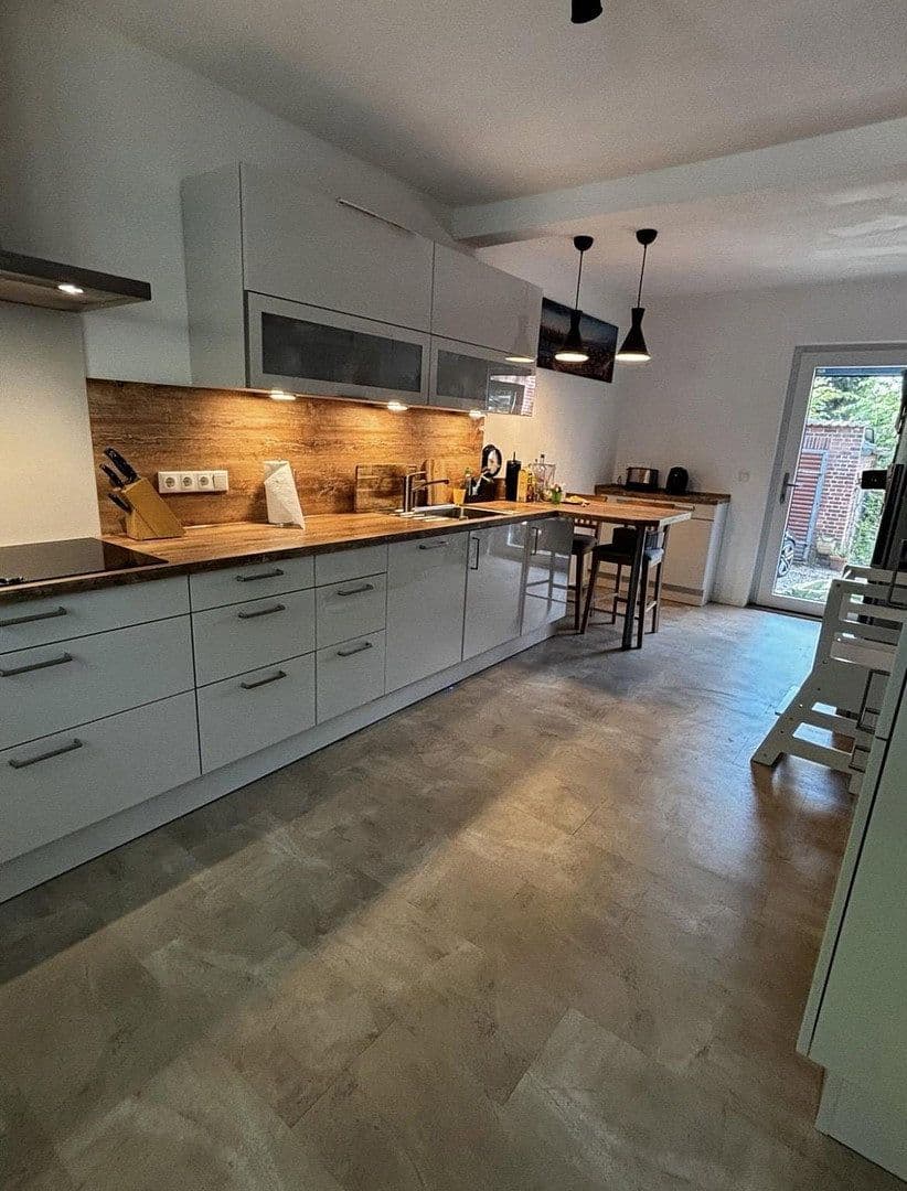 Prodej domu 145 m², pozemek 617 m², Itzehoe, Šlesvicko-Holštýnsko Prodej domu 145 m², pozemek 617 m², Itzehoe, Šlesvicko-Holštýnsko