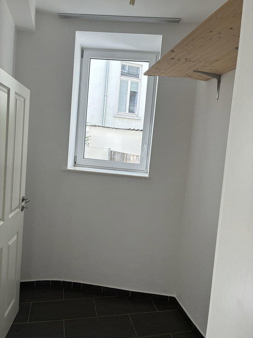 Pronájem bytu 4+1 120 m², Bonn, Severní Porýní-Vestfálsko Pronájem bytu 4+1 120 m², Bonn, Severní Porýní-Vestfálsko