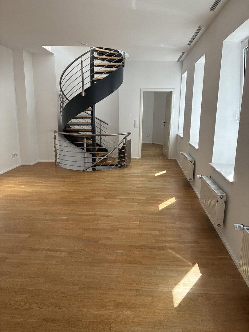 Pronájem bytu 4+1 120 m², Bonn, Severní Porýní-Vestfálsko Pronájem bytu 4+1 120 m², Bonn, Severní Porýní-Vestfálsko