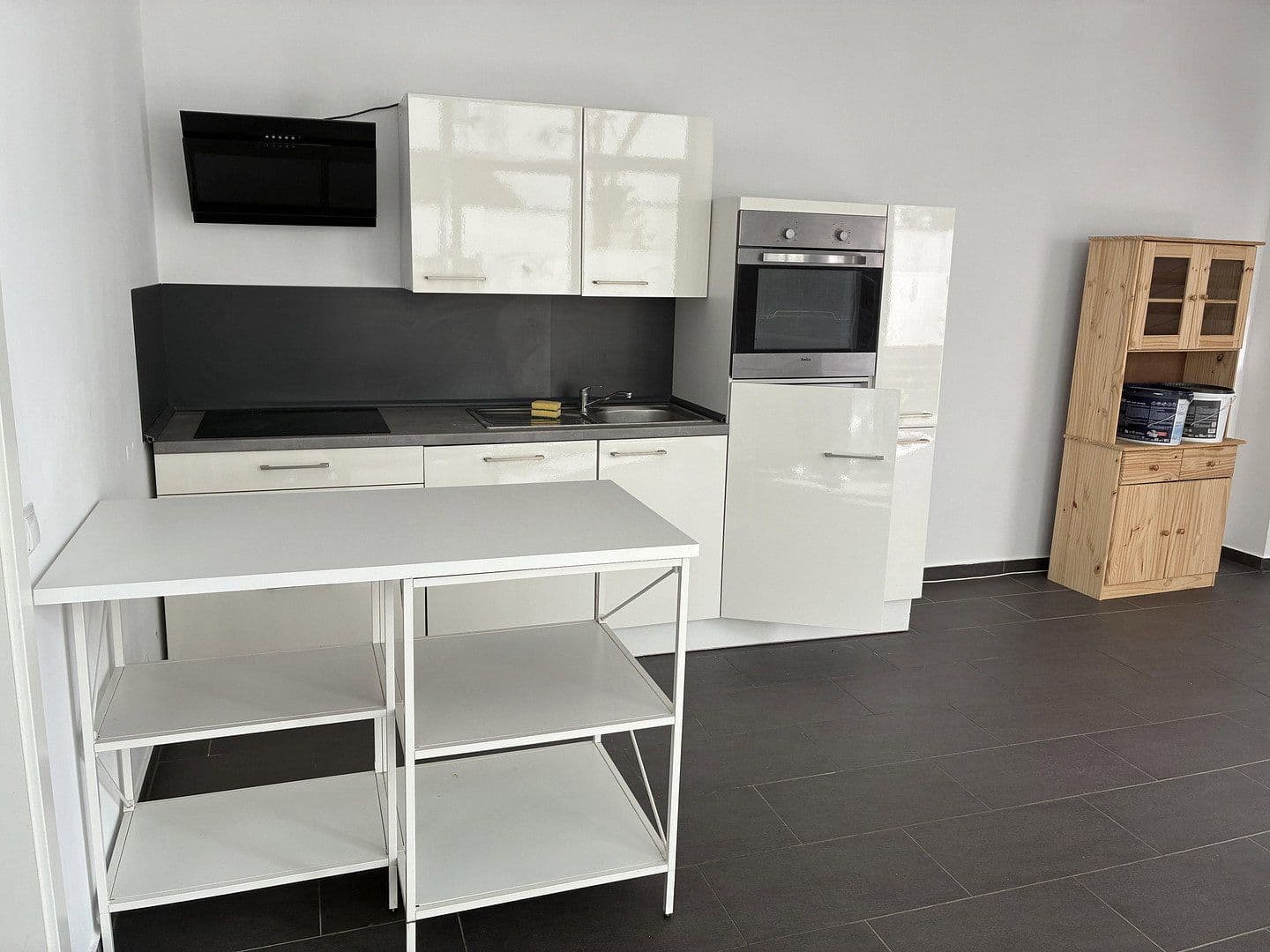 Pronájem bytu 4+1 120 m², Bonn, Severní Porýní-Vestfálsko Pronájem bytu 4+1 120 m², Bonn, Severní Porýní-Vestfálsko