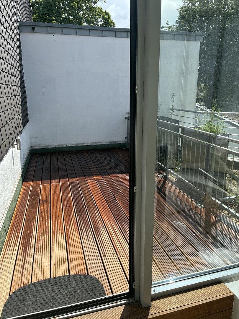 Pronájem bytu 4+1 120 m², Bonn, Severní Porýní-Vestfálsko Pronájem bytu 4+1 120 m², Bonn, Severní Porýní-Vestfálsko