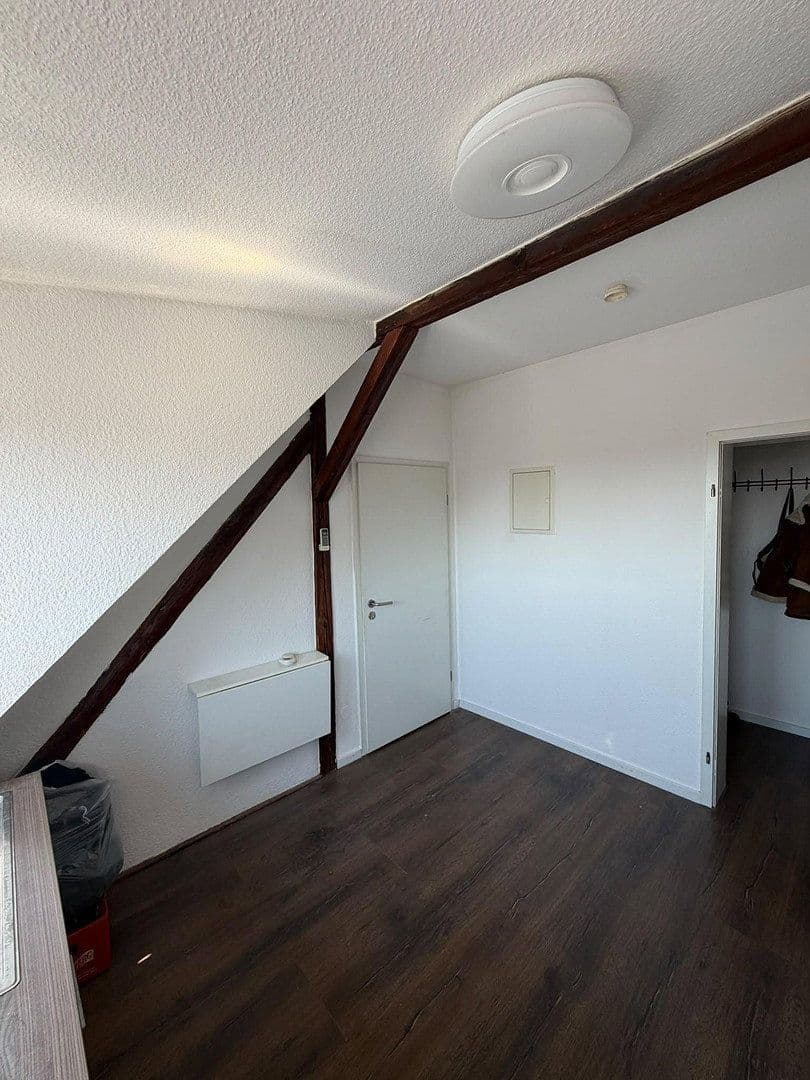 Pronájem bytu 2+1 39 m², Stixchesstrasse 18, Leverkusen, Severní Porýní-Vestfálsko Pronájem bytu 2+1 39 m², Stixchesstrasse 18, Leverkusen, Severní Porýní-Vestfálsko