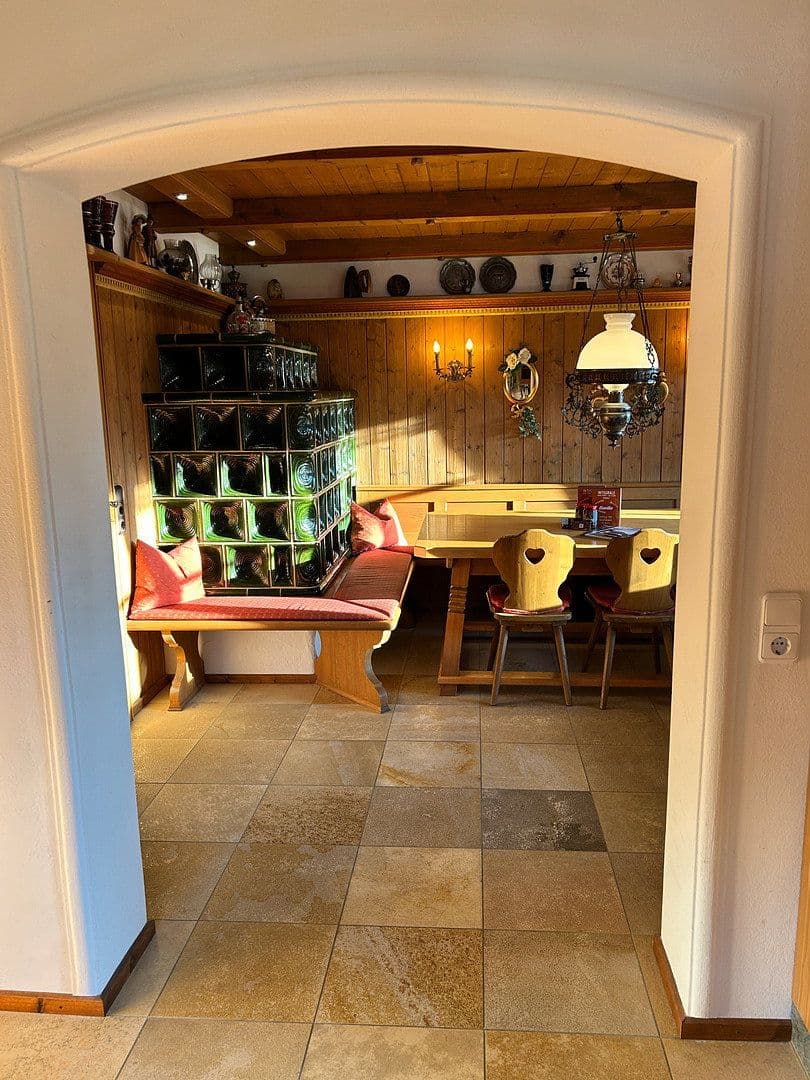 Prodej domu 222 m², pozemek 996 m², Hochgernweg 47, Unterwössen, Bavorsko Prodej domu 222 m², pozemek 996 m², Hochgernweg 47, Unterwössen, Bavorsko