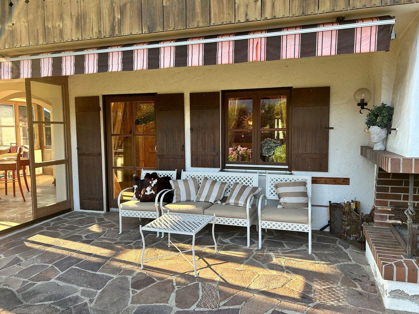 Prodej domu 222 m², pozemek 996 m², Hochgernweg 47, Unterwössen, Bavorsko Prodej domu 222 m², pozemek 996 m², Hochgernweg 47, Unterwössen, Bavorsko