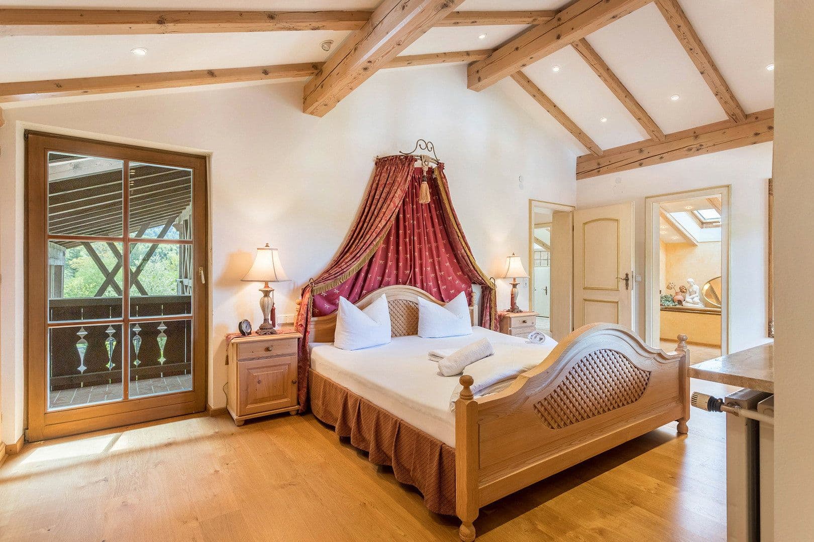 Prodej domu 222 m², pozemek 996 m², Hochgernweg 47, Unterwössen, Bavorsko Prodej domu 222 m², pozemek 996 m², Hochgernweg 47, Unterwössen, Bavorsko
