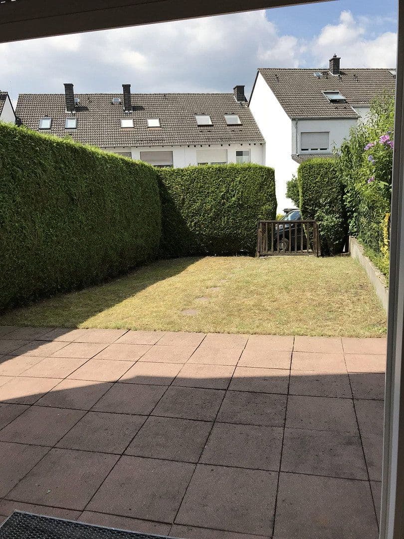 Pronájem domu 230 m², pozemek 250 m², Wiesbaden-Sonnenberg, Hessen Pronájem domu 230 m², pozemek 250 m², Wiesbaden-Sonnenberg, Hessen