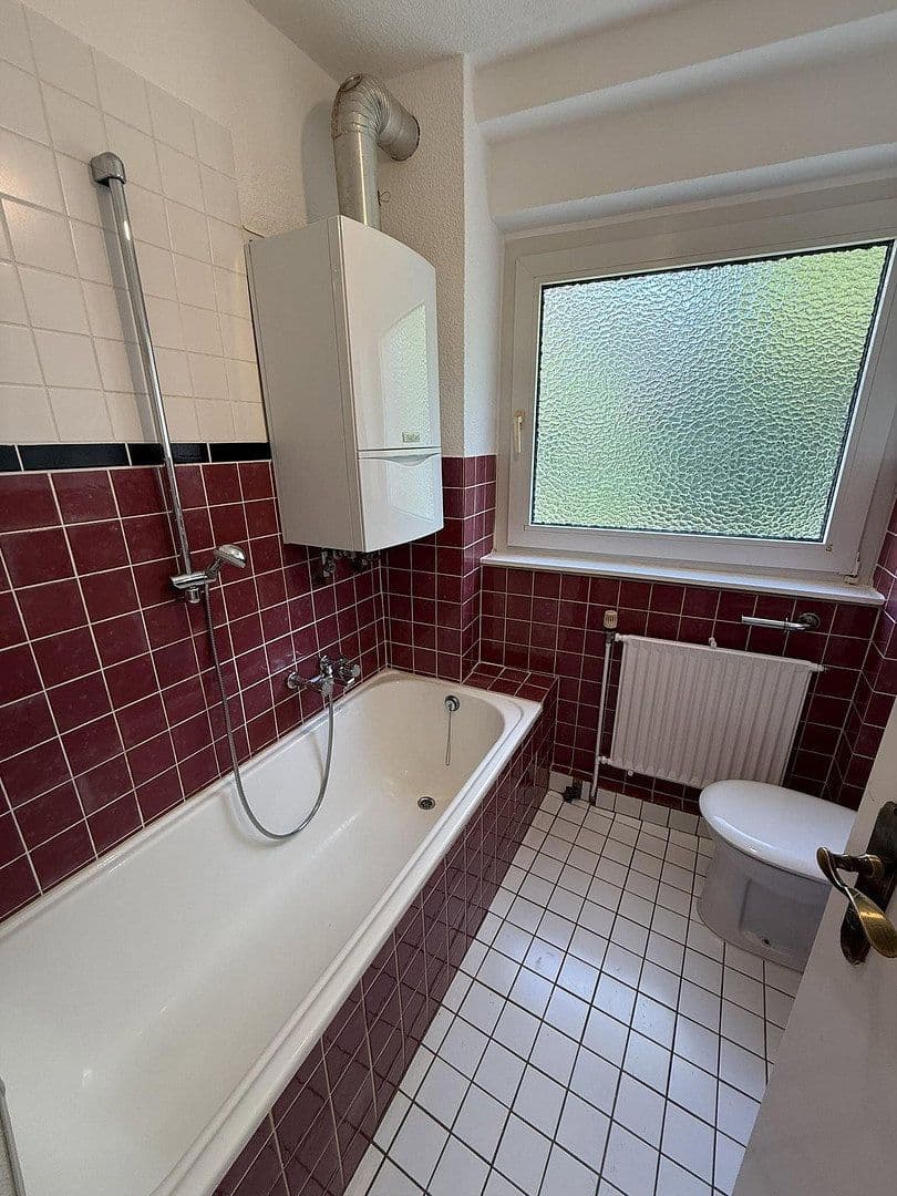 Pronájem bytu 2+1 62 m², Paradestr. 33, Wuppertal, Severní Porýní-Vestfálsko Pronájem bytu 2+1 62 m², Paradestr. 33, Wuppertal, Severní Porýní-Vestfálsko