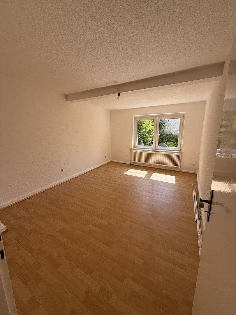 Pronájem bytu 2+1 62 m², Paradestr. 33, Wuppertal, Severní Porýní-Vestfálsko Pronájem bytu 2+1 62 m², Paradestr. 33, Wuppertal, Severní Porýní-Vestfálsko