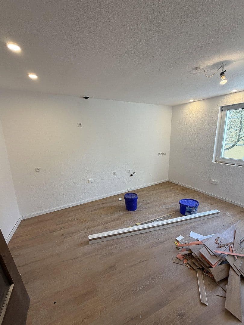 Pronájem bytu 4+1 96 m², Rheinstr 16, Solingen, Severní Porýní-Vestfálsko Pronájem bytu 4+1 96 m², Rheinstr 16, Solingen, Severní Porýní-Vestfálsko