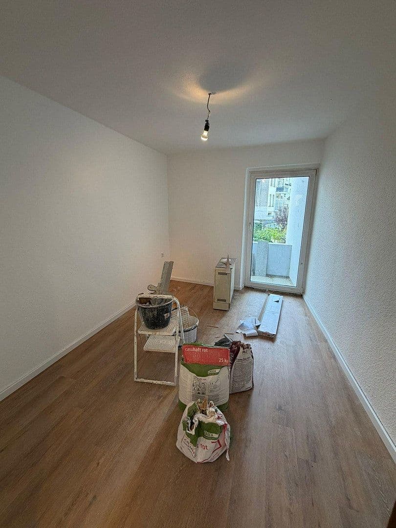 Pronájem bytu 4+1 96 m², Rheinstr 16, Solingen, Severní Porýní-Vestfálsko Pronájem bytu 4+1 96 m², Rheinstr 16, Solingen, Severní Porýní-Vestfálsko