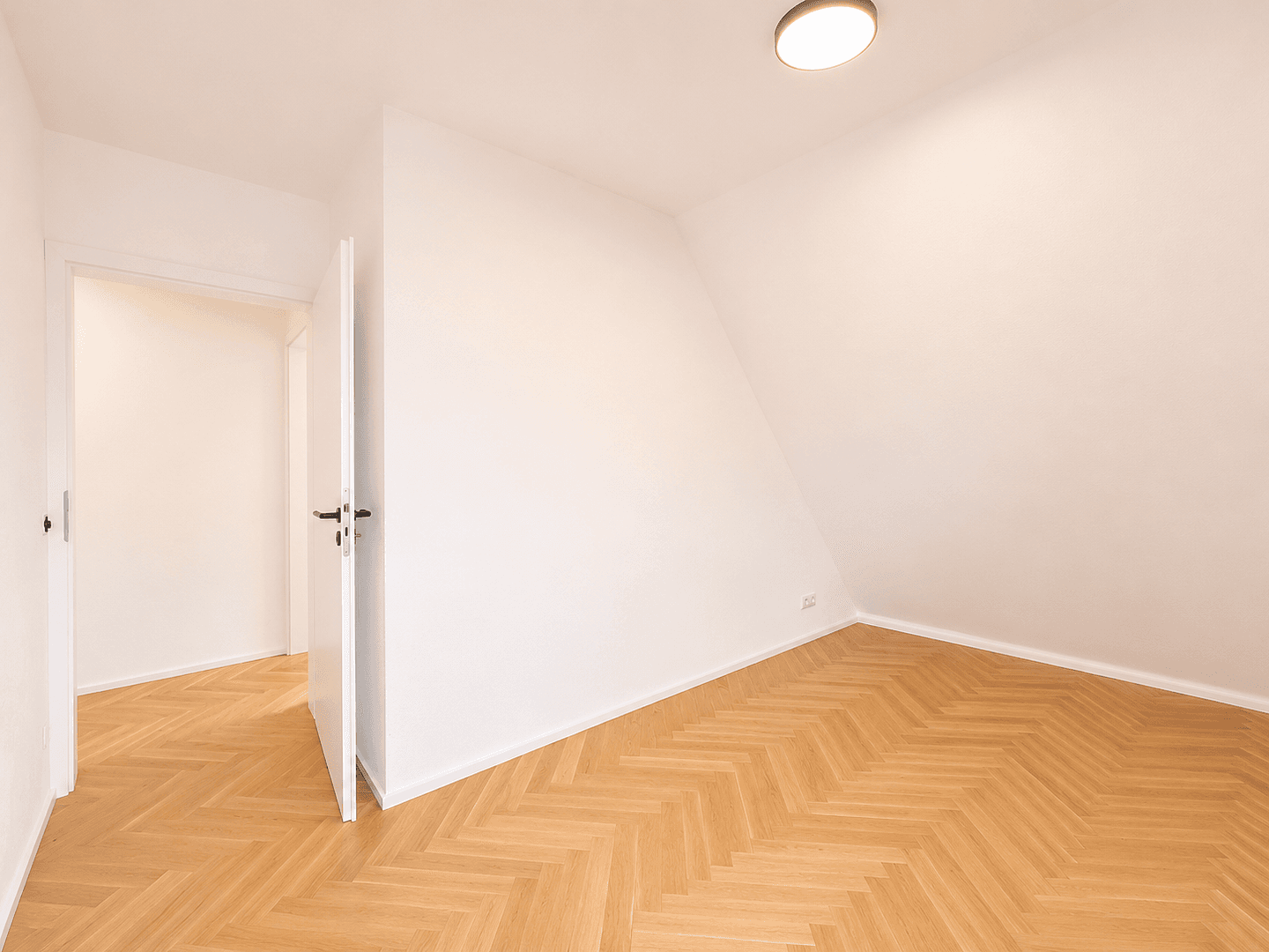 Prodej bytu 4+1 82 m², Hattenhofen, Bádensko-Württembersko Prodej bytu 4+1 82 m², Hattenhofen, Bádensko-Württembersko