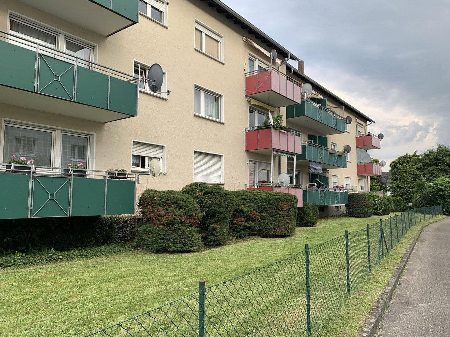 Prodej domu 1.146 m², pozemek 2.205 m², Seligenstadt, Hessen Prodej domu 1.146 m², pozemek 2.205 m², Seligenstadt, Hessen