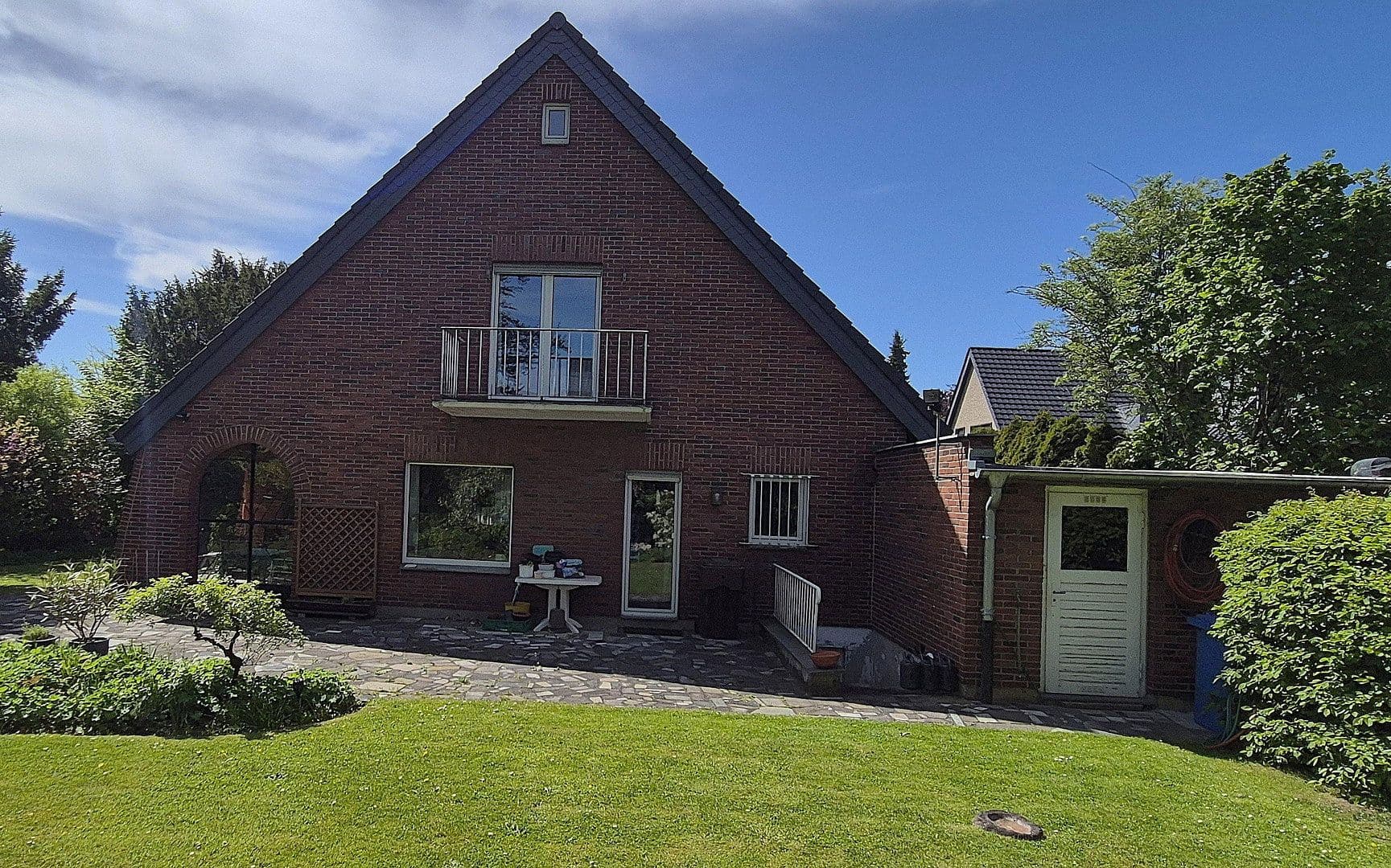 Prodej domu 150 m², pozemek 800 m², Neuss, Severní Porýní-Vestfálsko Prodej domu 150 m², pozemek 800 m², Neuss, Severní Porýní-Vestfálsko