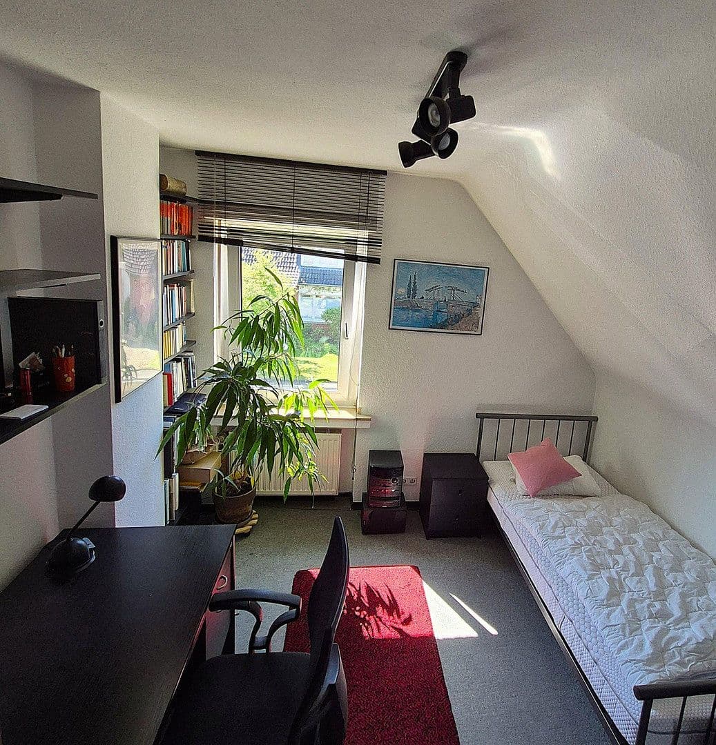 Prodej domu 150 m², pozemek 800 m², Neuss, Severní Porýní-Vestfálsko Prodej domu 150 m², pozemek 800 m², Neuss, Severní Porýní-Vestfálsko