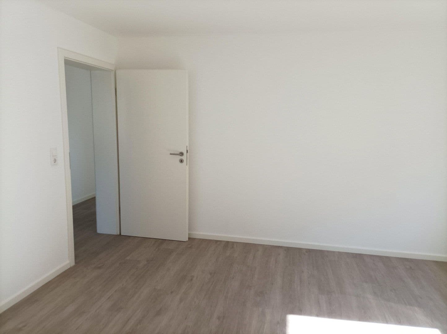 Pronájem bytu 4+kk 119 m², Uhldingen-Mühlhofen, Bádensko-Württembersko Pronájem bytu 4+kk 119 m², Uhldingen-Mühlhofen, Bádensko-Württembersko