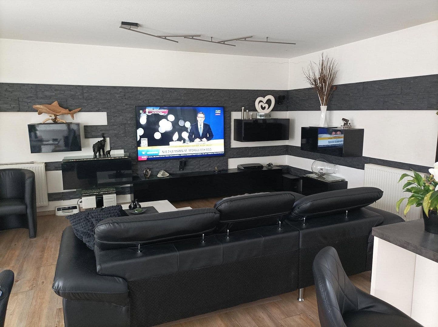 Pronájem bytu 4+kk 119 m², Uhldingen-Mühlhofen, Bádensko-Württembersko Pronájem bytu 4+kk 119 m², Uhldingen-Mühlhofen, Bádensko-Württembersko