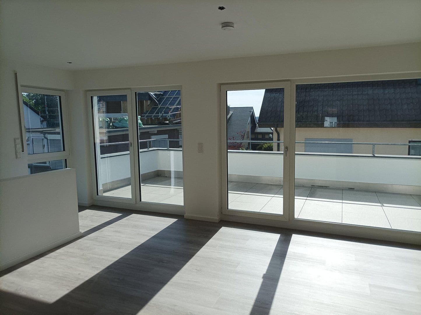 Pronájem bytu 4+kk 119 m², Uhldingen-Mühlhofen, Bádensko-Württembersko Pronájem bytu 4+kk 119 m², Uhldingen-Mühlhofen, Bádensko-Württembersko