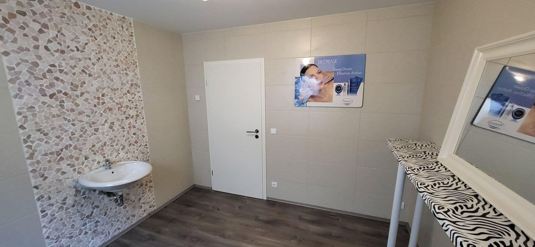 Prodej domu 135 m², pozemek 300 m², Leverkusen, Severní Porýní-Vestfálsko Prodej domu 135 m², pozemek 300 m², Leverkusen, Severní Porýní-Vestfálsko