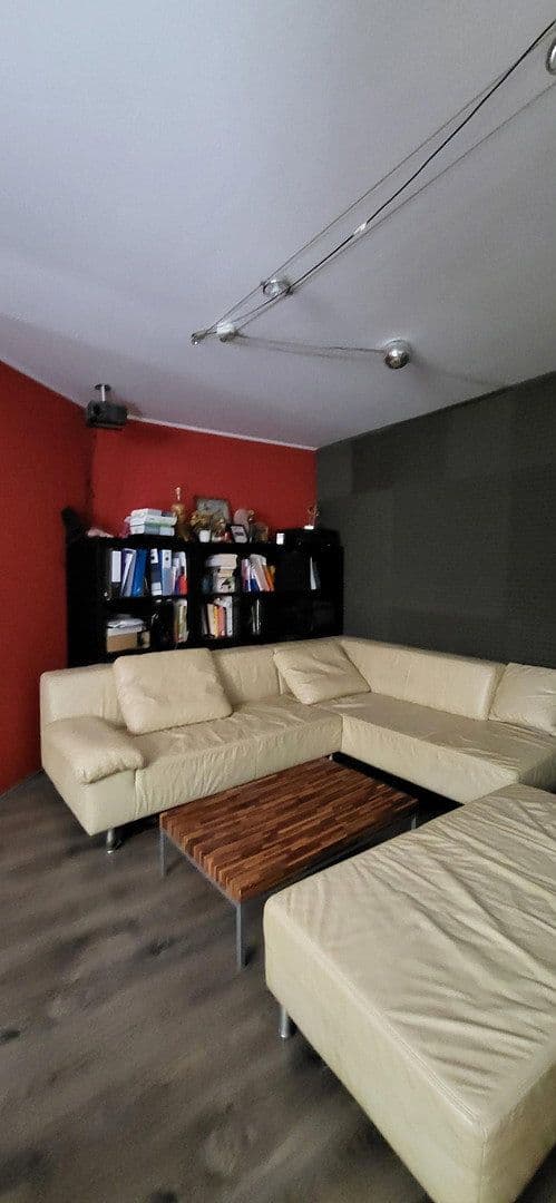 Prodej domu 135 m², pozemek 300 m², Leverkusen, Severní Porýní-Vestfálsko Prodej domu 135 m², pozemek 300 m², Leverkusen, Severní Porýní-Vestfálsko