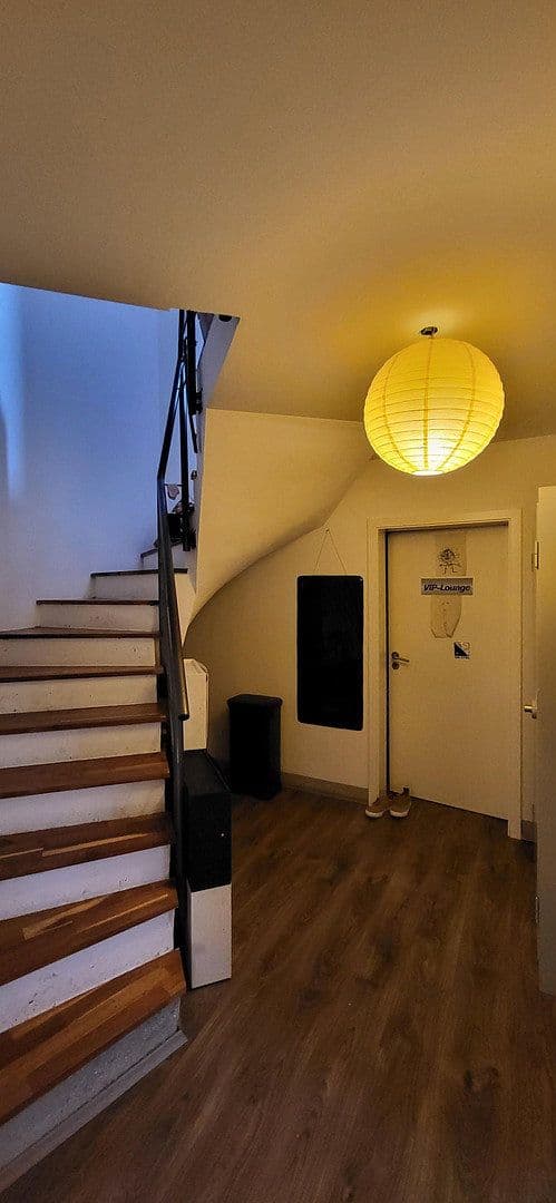 Prodej domu 135 m², pozemek 300 m², Leverkusen, Severní Porýní-Vestfálsko Prodej domu 135 m², pozemek 300 m², Leverkusen, Severní Porýní-Vestfálsko