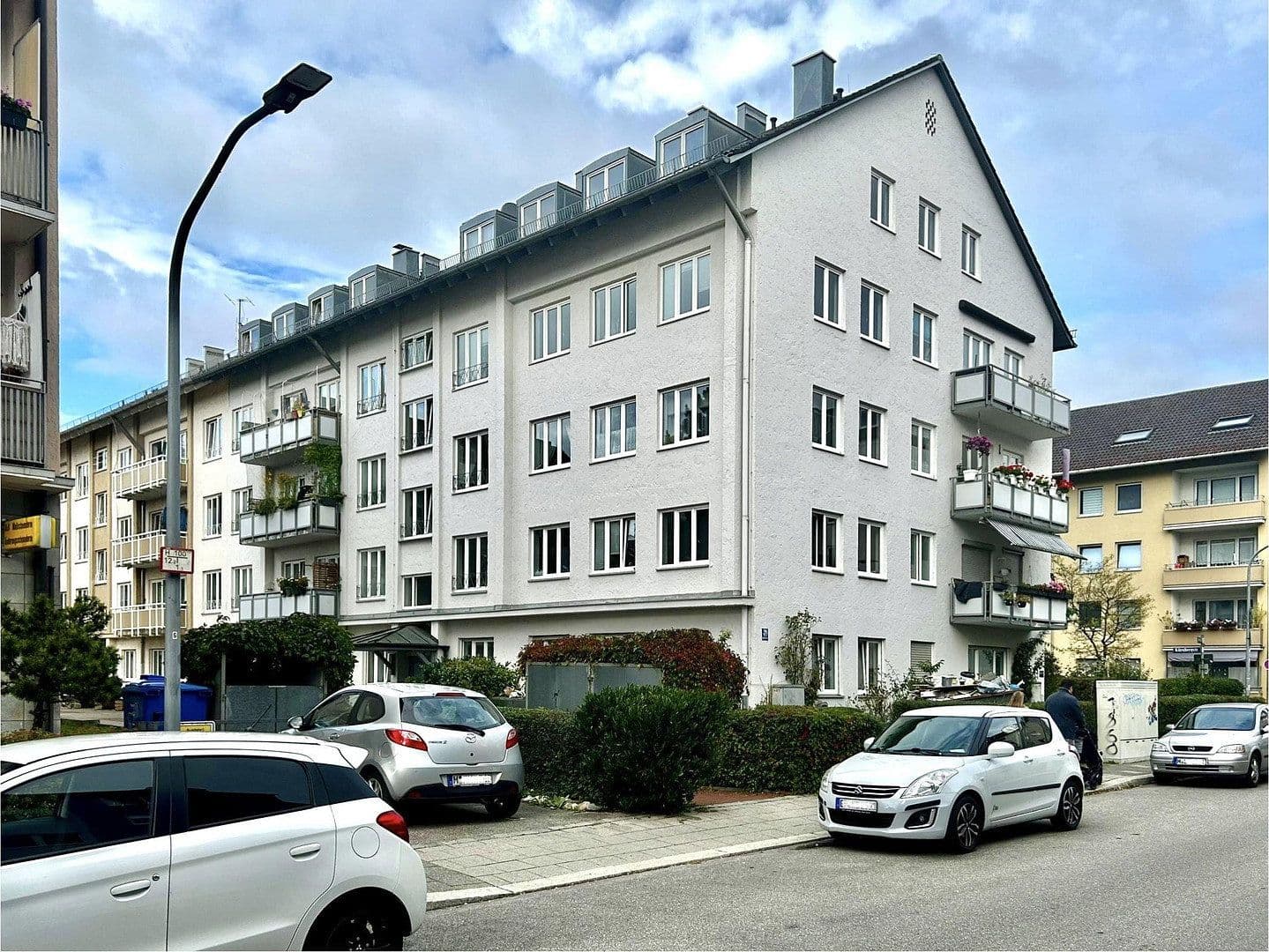 Pronájem bytu 1+1 28 m², Konrad-Celtis-Str. 20, München, Bavorsko Pronájem bytu 1+1 28 m², Konrad-Celtis-Str. 20, München, Bavorsko