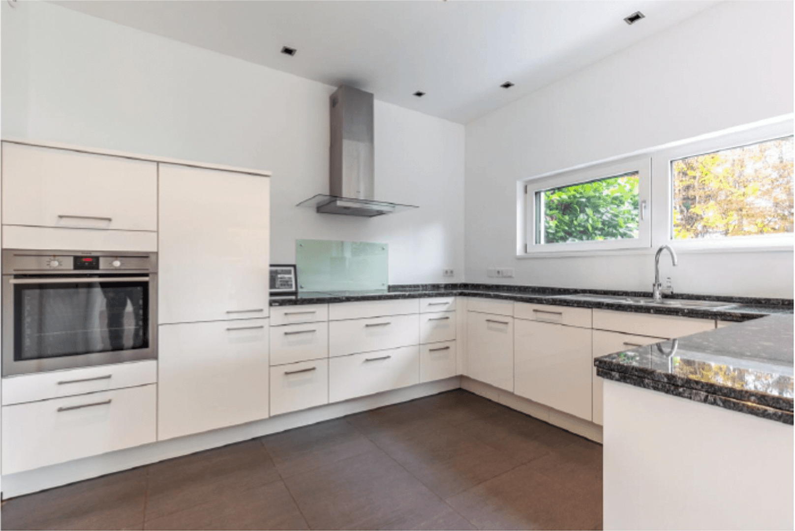 Prodej domu 240 m², pozemek 890 m², Grünwald, Bavorsko Prodej domu 240 m², pozemek 890 m², Grünwald, Bavorsko