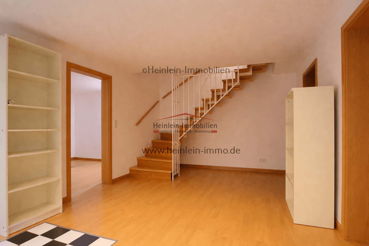 Prodej domu 184 m², pozemek 370 m², Griesheim, Hessen Prodej domu 184 m², pozemek 370 m², Griesheim, Hessen