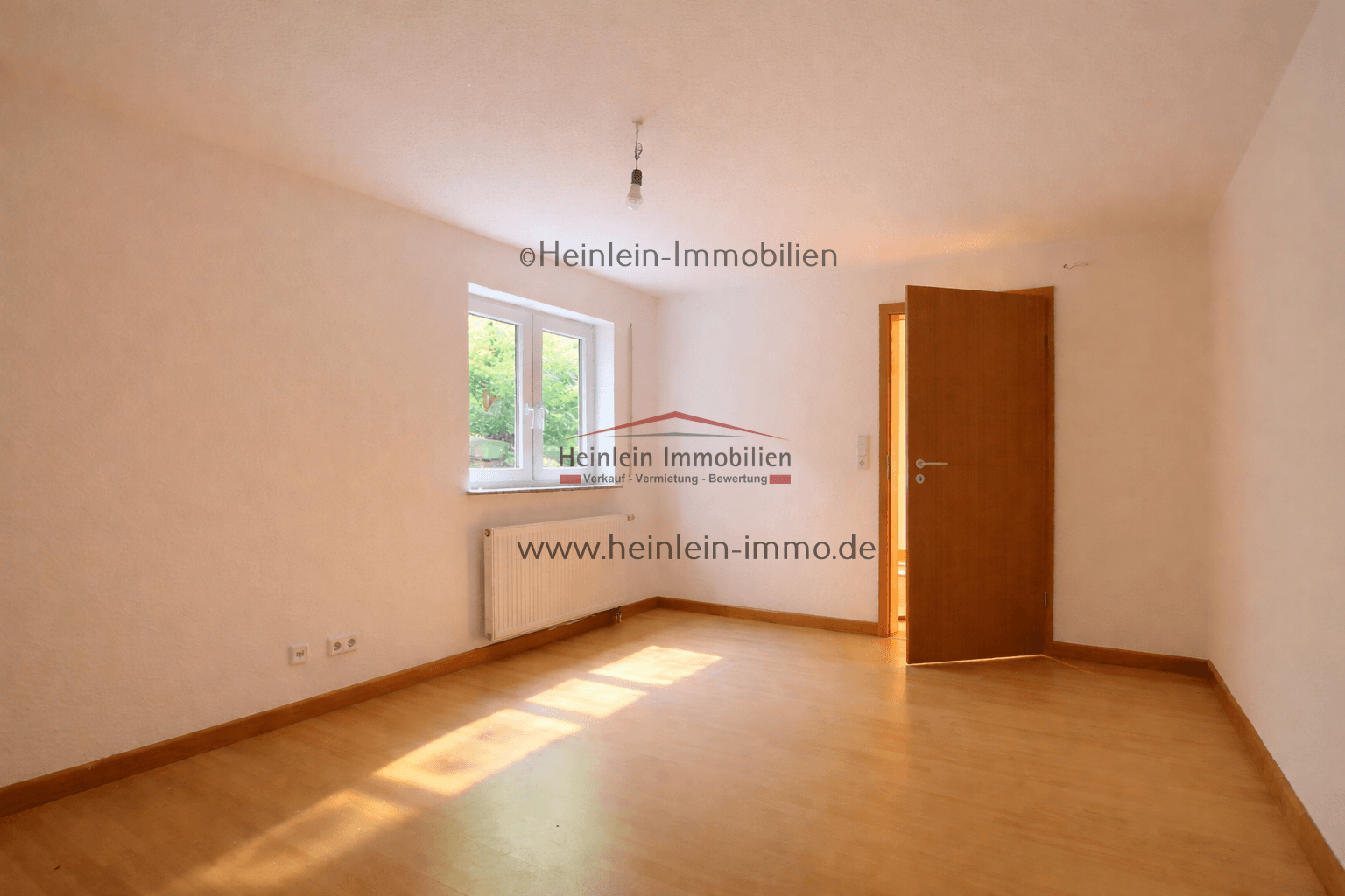 Prodej domu 184 m², pozemek 370 m², Griesheim, Hessen Prodej domu 184 m², pozemek 370 m², Griesheim, Hessen