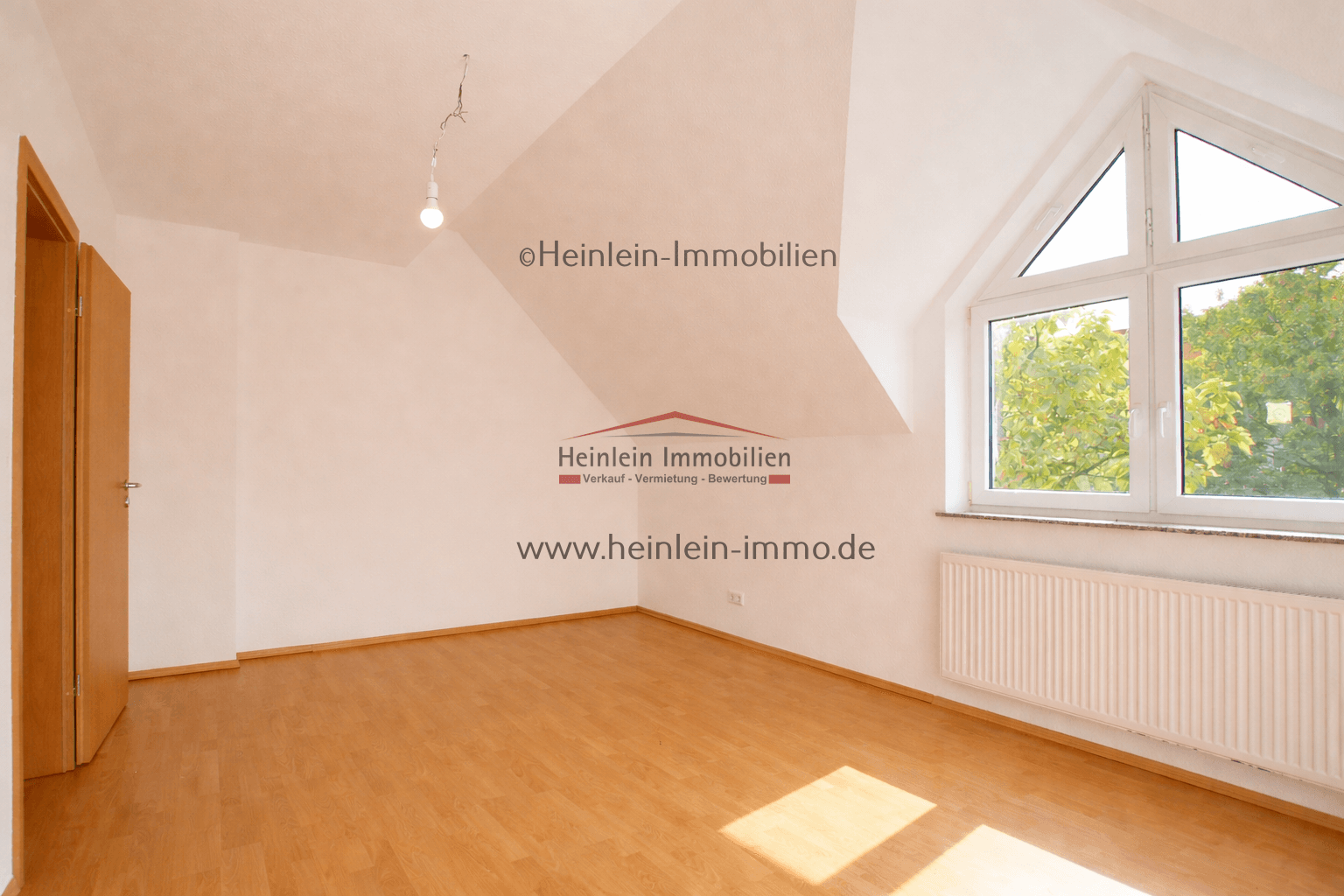 Prodej domu 184 m², pozemek 370 m², Griesheim, Hessen Prodej domu 184 m², pozemek 370 m², Griesheim, Hessen