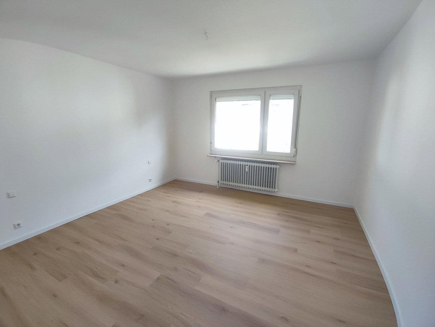 Pronájem bytu 3+1 75 m², Uhlandstraße 12, Blumberg, Bádensko-Württembersko Pronájem bytu 3+1 75 m², Uhlandstraße 12, Blumberg, Bádensko-Württembersko