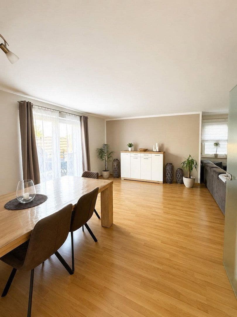 Prodej bytu 4+1 126 m², Im Hätzgert 32, Rangendingen, Bádensko-Württembersko Prodej bytu 4+1 126 m², Im Hätzgert 32, Rangendingen, Bádensko-Württembersko