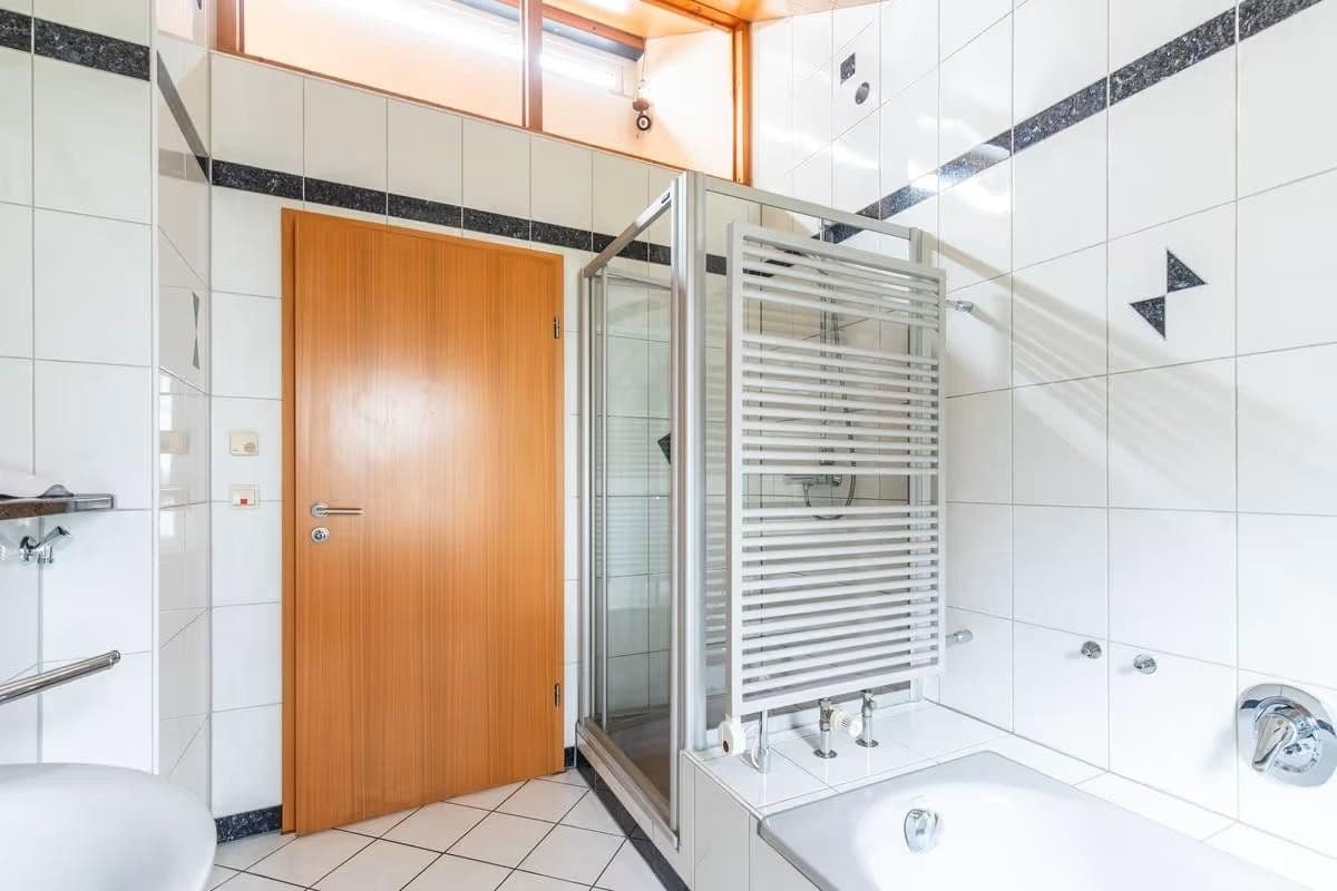 Pronájem bytu 2+kk 76 m², Weinheim, Bádensko-Württembersko Pronájem bytu 2+kk 76 m², Weinheim, Bádensko-Württembersko