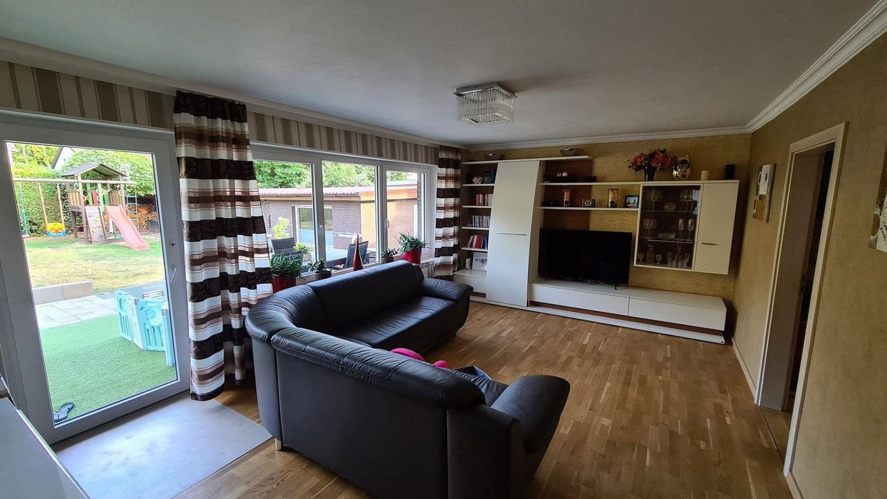 Prodej bytu 5+1 110 m², Osnabrück, Dolní Sasko Prodej bytu 5+1 110 m², Osnabrück, Dolní Sasko