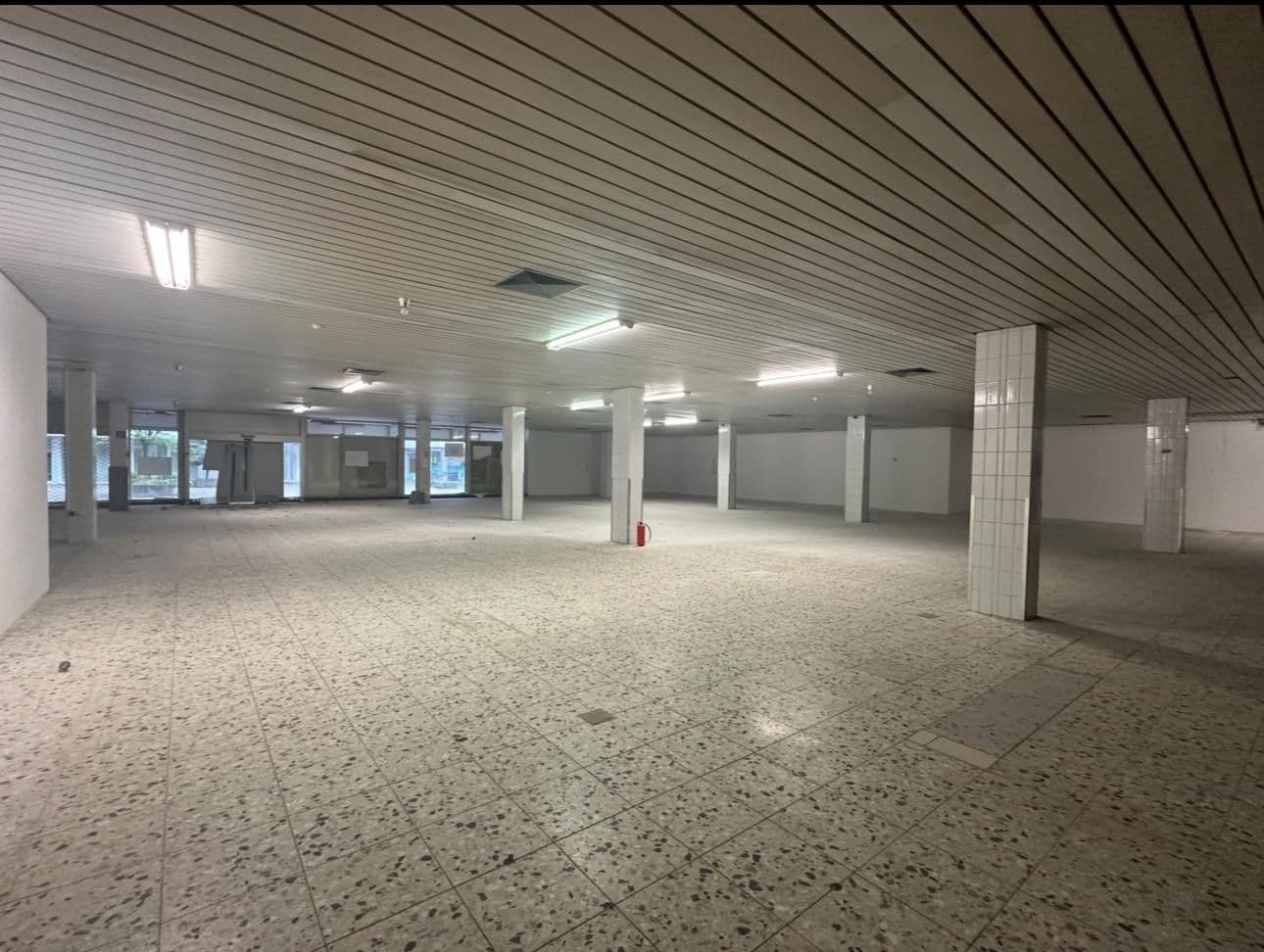 Pronájem nebytového prostoru 1.236 m², MierendorffWeg 19, Essen, Severní Porýní-Vestfálsko Pronájem nebytového prostoru 1.236 m², MierendorffWeg 19, Essen, Severní Porýní-Vestfálsko