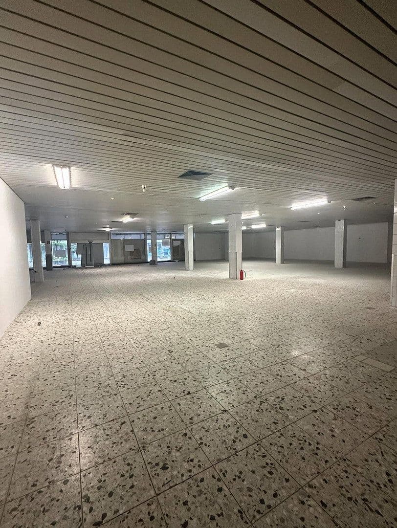 Pronájem nebytového prostoru 1.236 m², MierendorffWeg 19, Essen, Severní Porýní-Vestfálsko Pronájem nebytového prostoru 1.236 m², MierendorffWeg 19, Essen, Severní Porýní-Vestfálsko