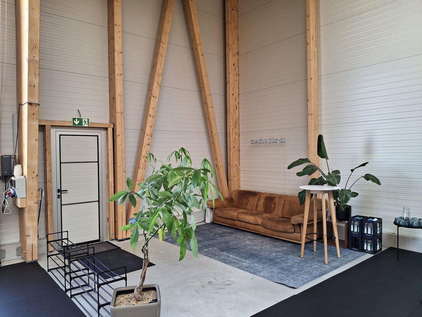 Pronájem nebytového prostoru 334 m², Hemau, Bavorsko Pronájem nebytového prostoru 334 m², Hemau, Bavorsko