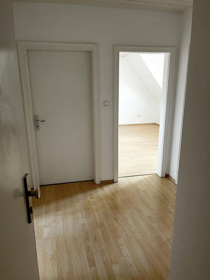 Pronájem bytu 3+1 53 m², Kaiserslautern, Porýní-Falc Pronájem bytu 3+1 53 m², Kaiserslautern, Porýní-Falc