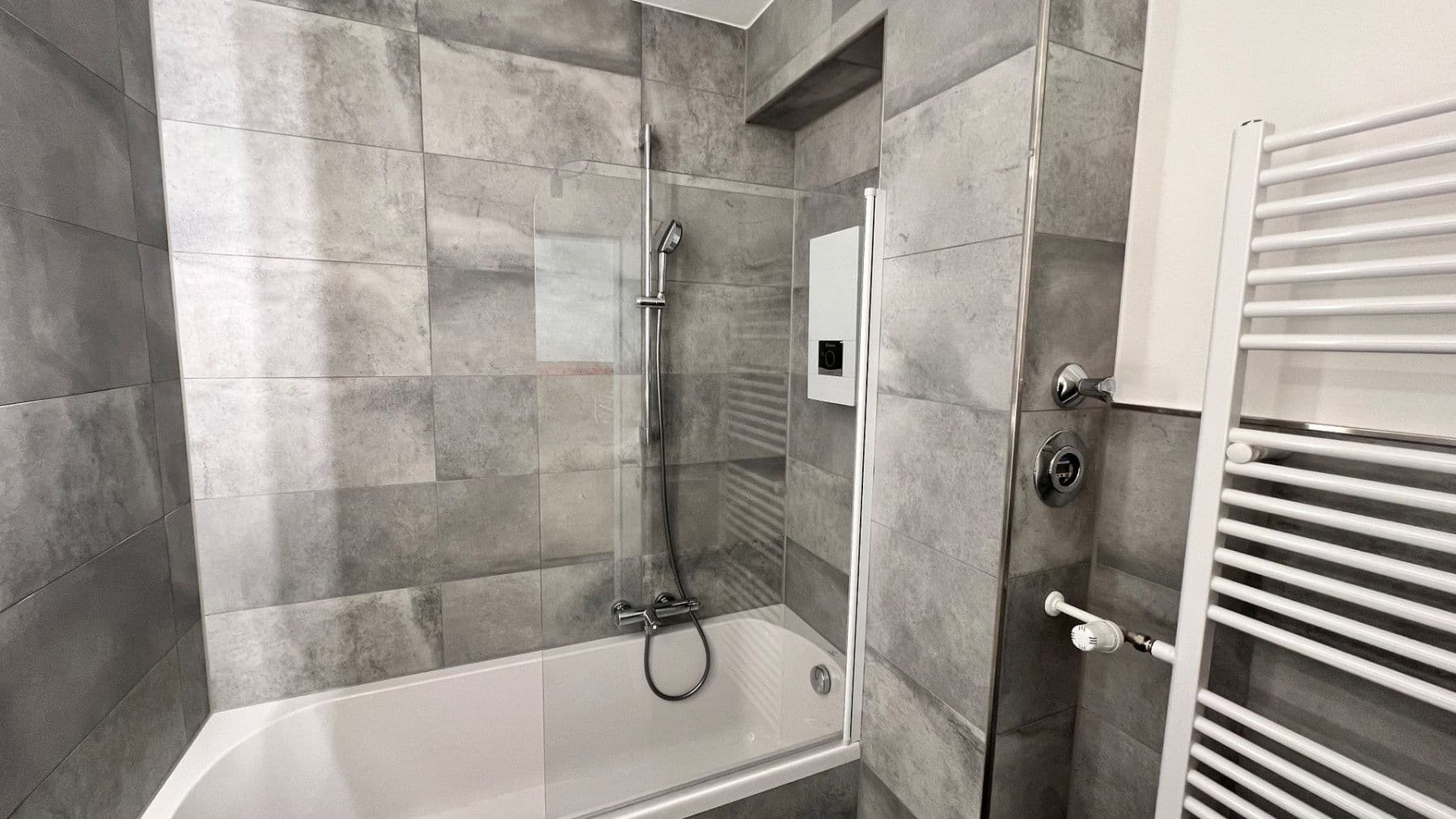 Pronájem bytu 3+1 77 m², Mettmann, Severní Porýní-Vestfálsko Pronájem bytu 3+1 77 m², Mettmann, Severní Porýní-Vestfálsko