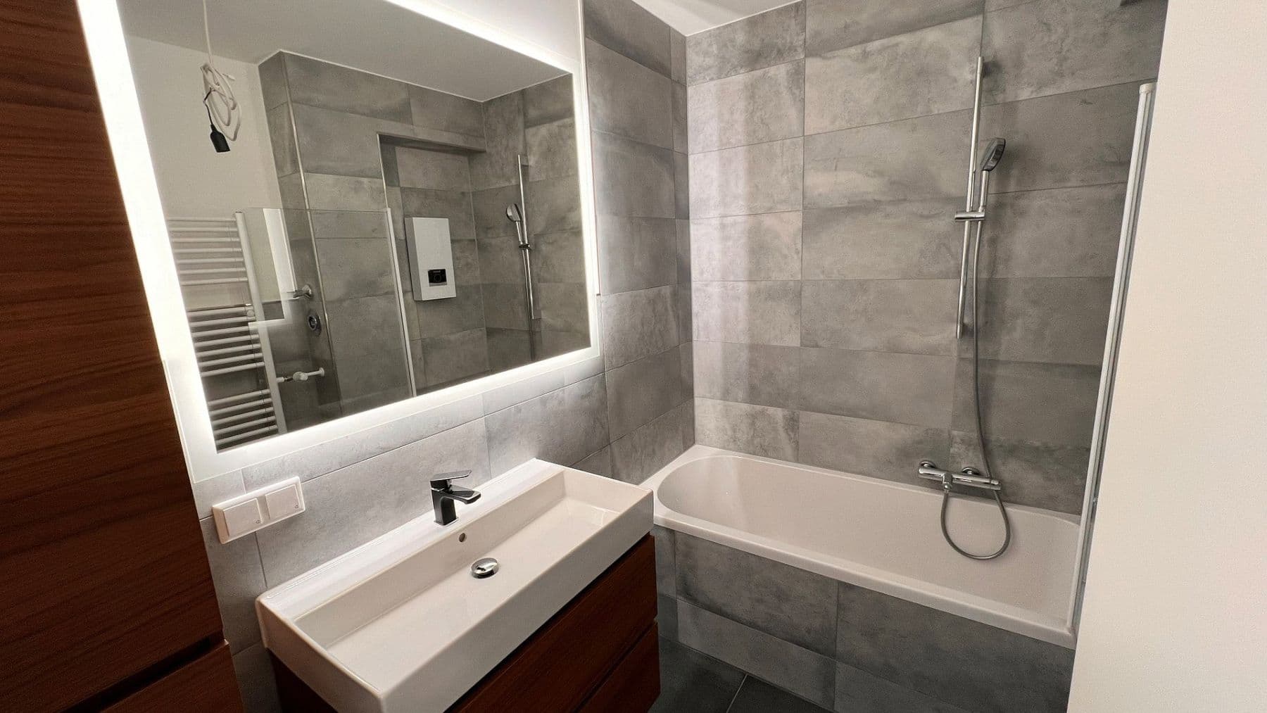 Pronájem bytu 3+1 77 m², Mettmann, Severní Porýní-Vestfálsko Pronájem bytu 3+1 77 m², Mettmann, Severní Porýní-Vestfálsko