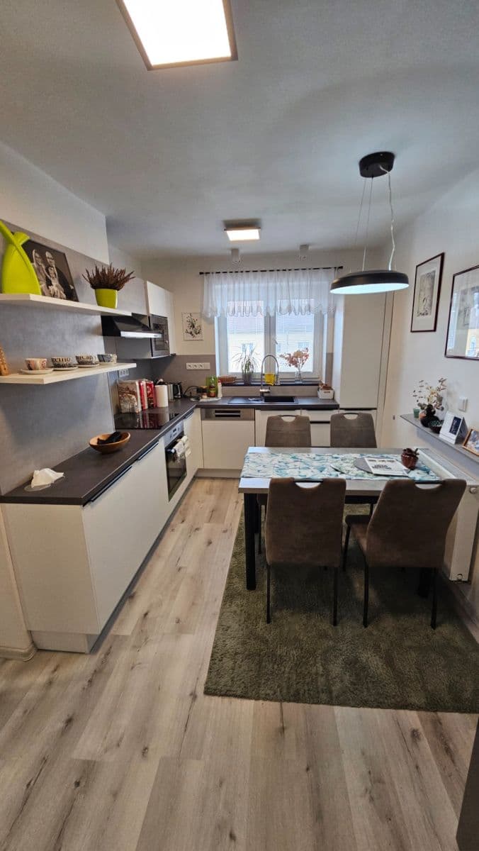 Pronájem bytu 2+1 51 m², Barákova, Roudnice nad Labem, Ústecký kraj Pronájem bytu 2+1 51 m², Barákova, Roudnice nad Labem, Ústecký kraj