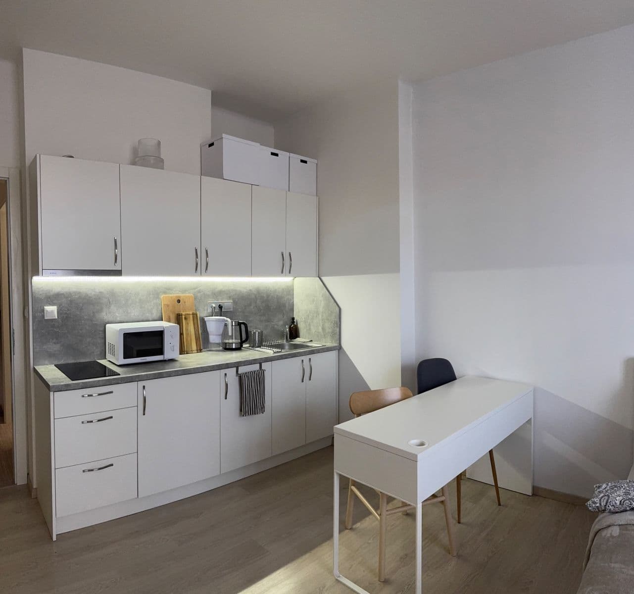 Pronájem bytu 1+kk 27 m², V Závětří, Praha, Praha Pronájem bytu 1+kk 27 m², V Závětří, Praha, Praha