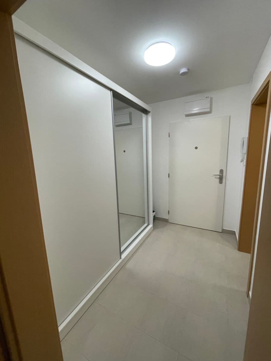 Pronájem bytu 1+kk 36 m², Říční, Svitavy, Pardubický kraj Pronájem bytu 1+kk 36 m², Říční, Svitavy, Pardubický kraj