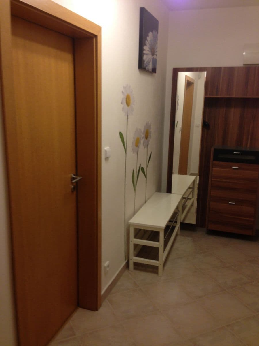 Pronájem bytu 2+kk 59 m², Milotická, Praha, Praha Pronájem bytu 2+kk 59 m², Milotická, Praha, Praha