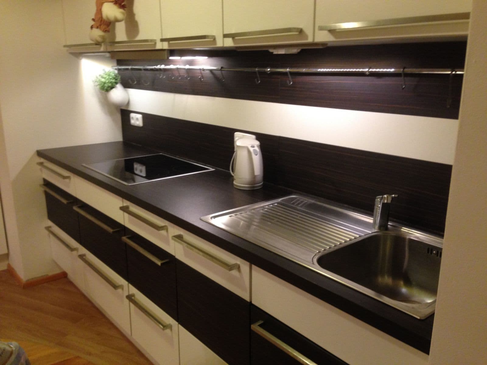 Pronájem bytu 2+kk 59 m², Milotická, Praha, Praha Pronájem bytu 2+kk 59 m², Milotická, Praha, Praha